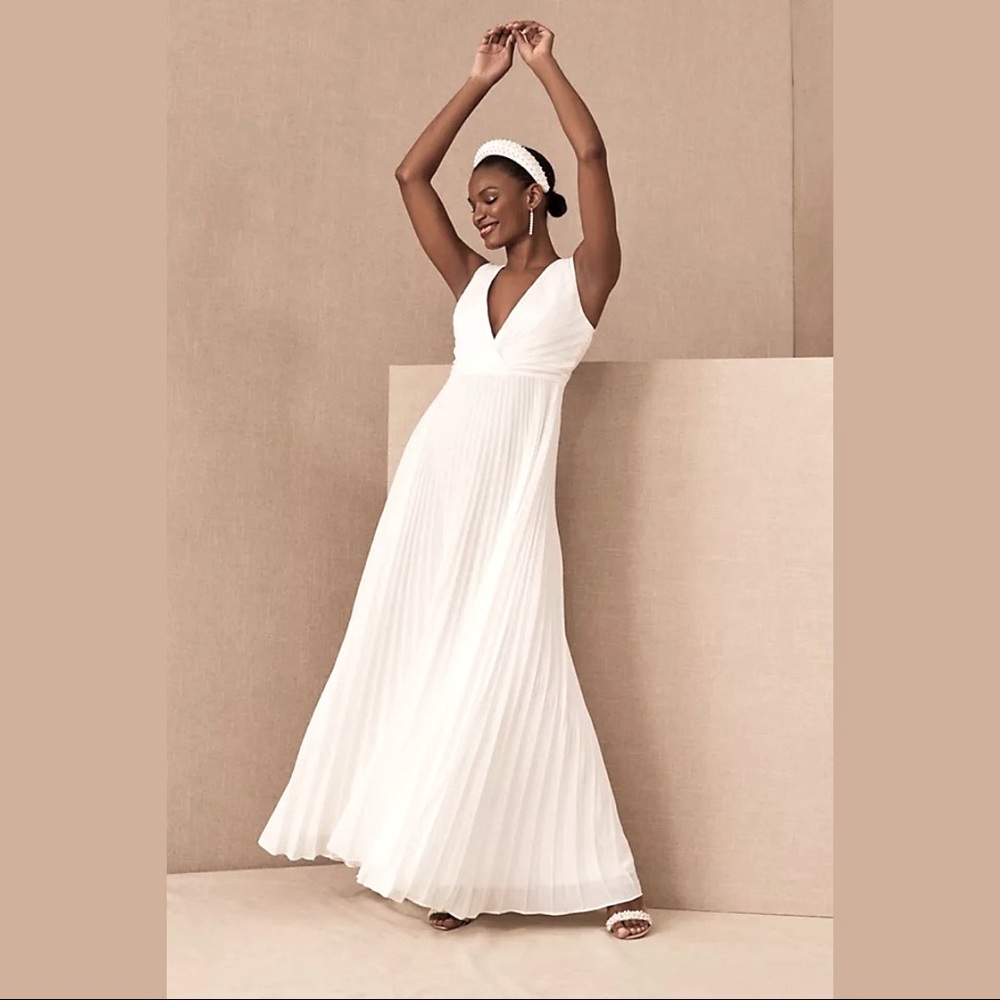 NWT Badgley Mischka Sloane Dress in Ivory Pleated Skirt Dress Wedding Size 4